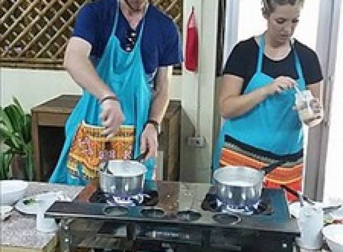 Thai Cooking Class by Mama Noi Thai Cookery School (Half Day Morning Course)