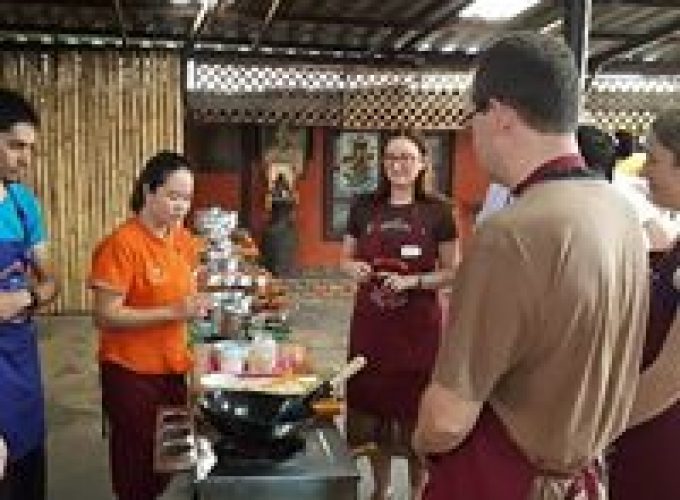 Thai Cooking Class by Thai Kitchen Centre (Full Day Course)